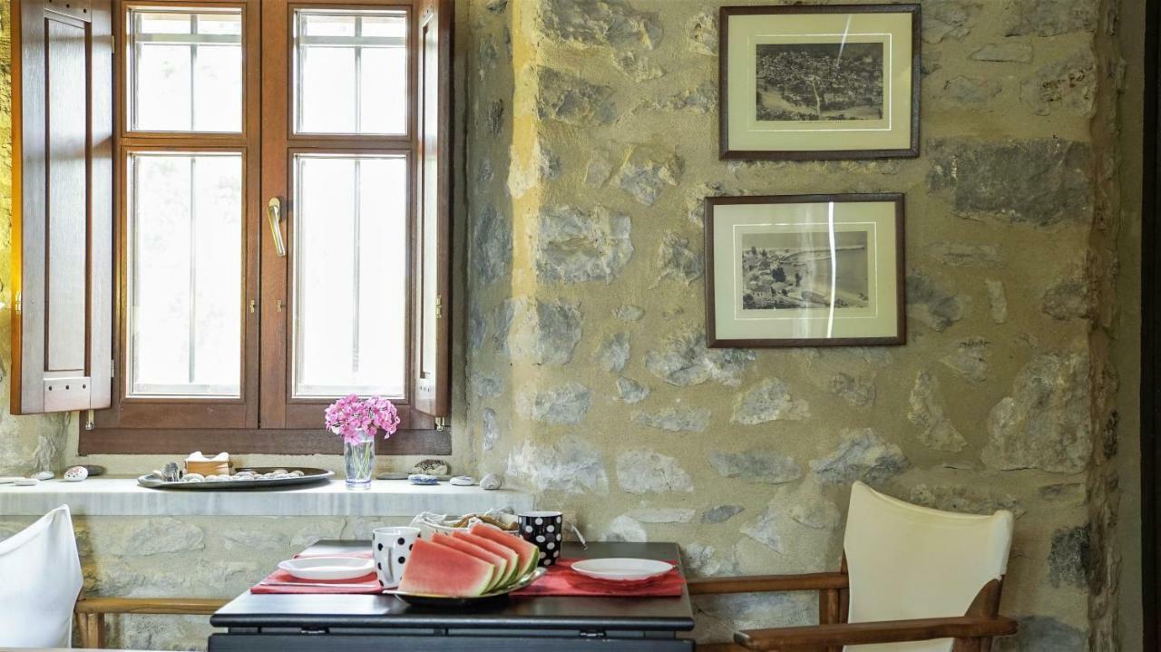 Villa Stone House in a quiet landscape, Leonidion Exterior foto