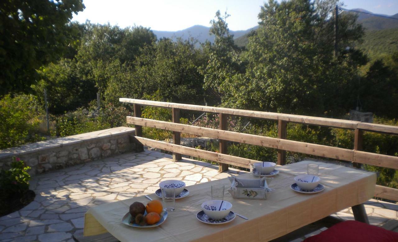 Villa Stone House in a quiet landscape, Leonidion Exterior foto